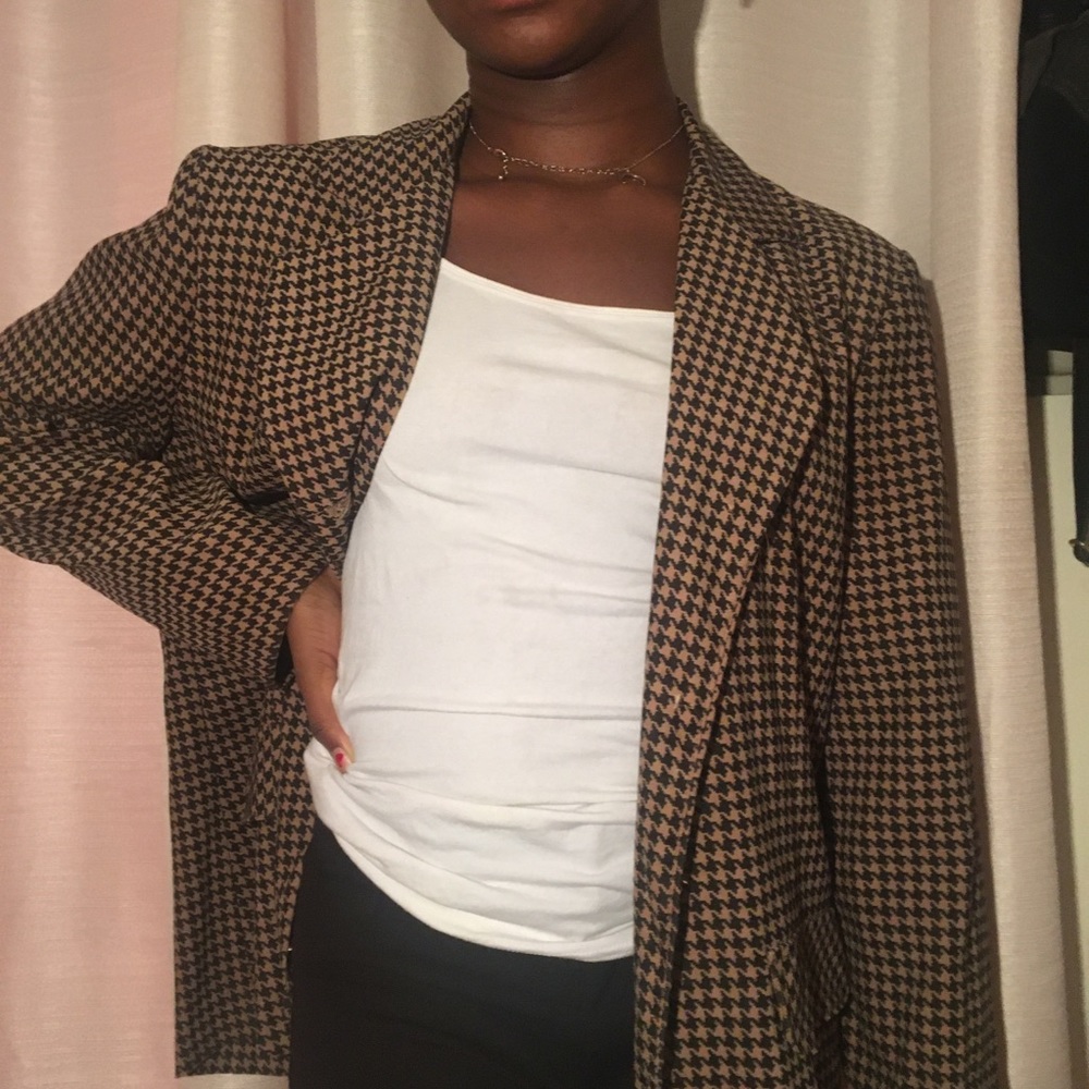 HOUNDSTOOTH VINTAGE BLAZER. 🤯🤯